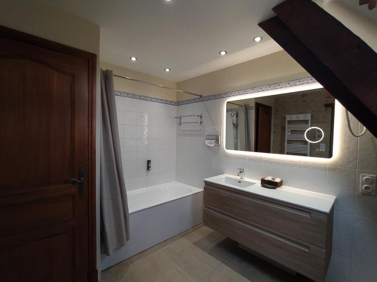 Hotel Le Manoir De Mathan Crepon A La Campagne 5 Mn D'Arromanches Et 10 Mn De Bayeux Kültér fotó