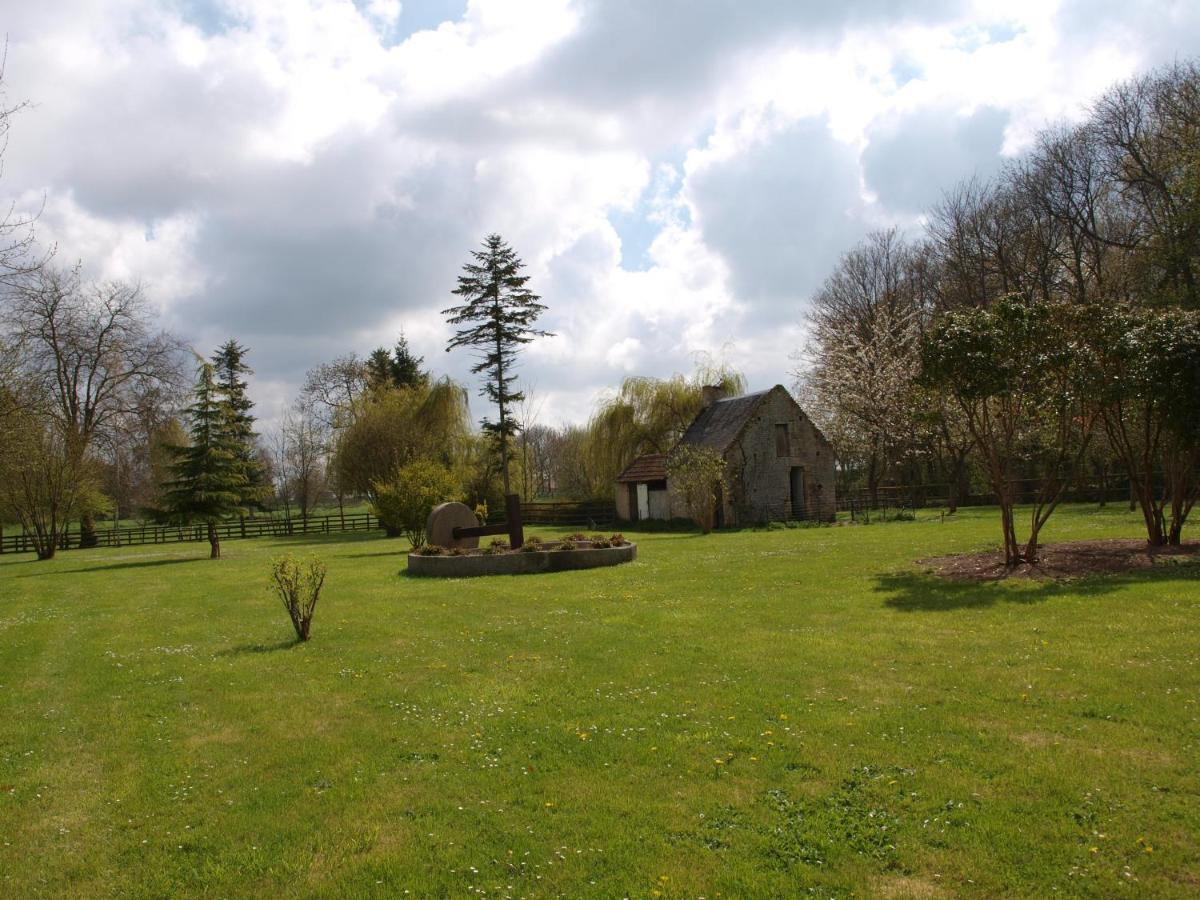 Hotel Le Manoir De Mathan Crepon A La Campagne 5 Mn D'Arromanches Et 10 Mn De Bayeux Kültér fotó