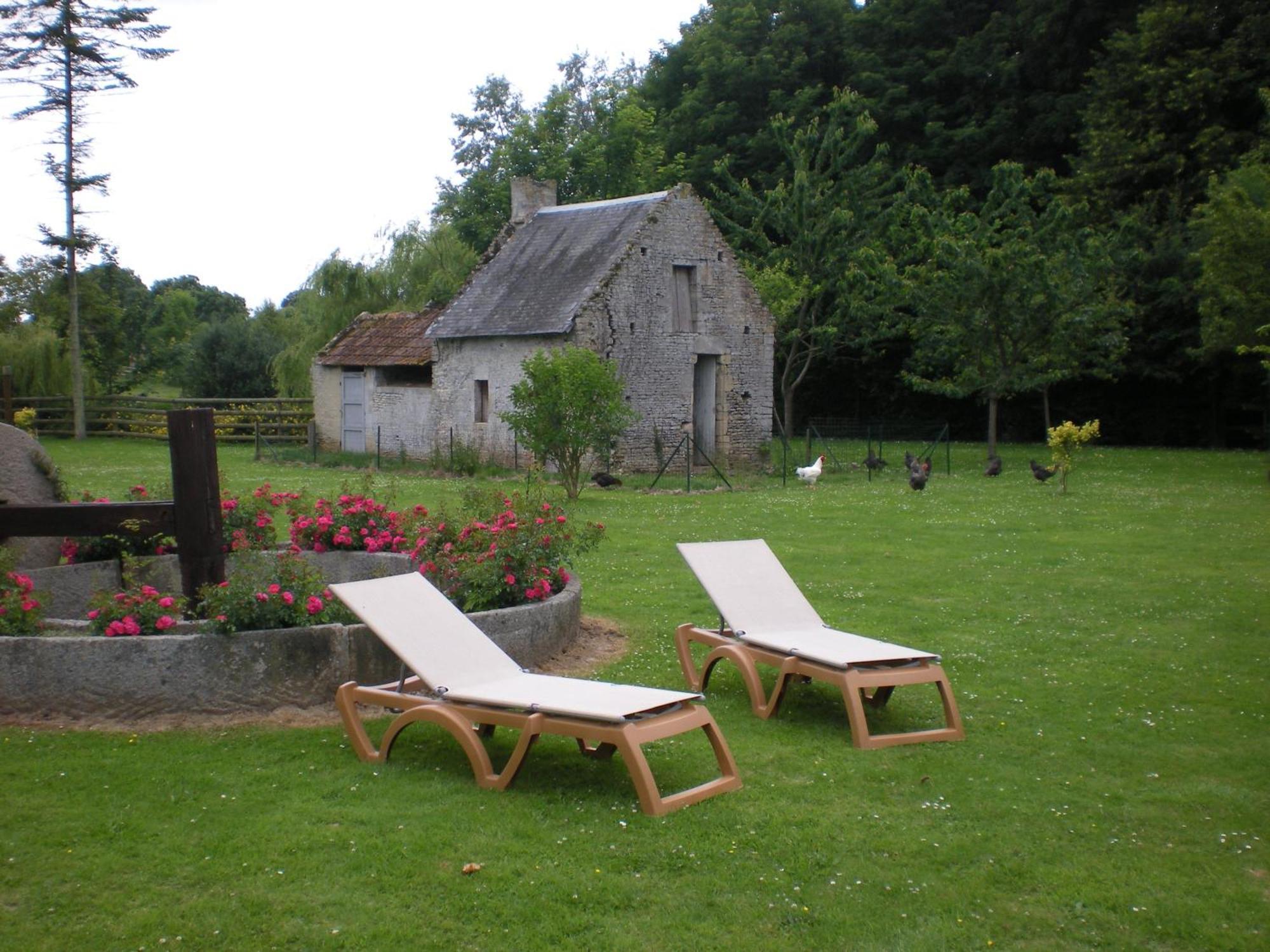 Hotel Le Manoir De Mathan Crepon A La Campagne 5 Mn D'Arromanches Et 10 Mn De Bayeux Kültér fotó